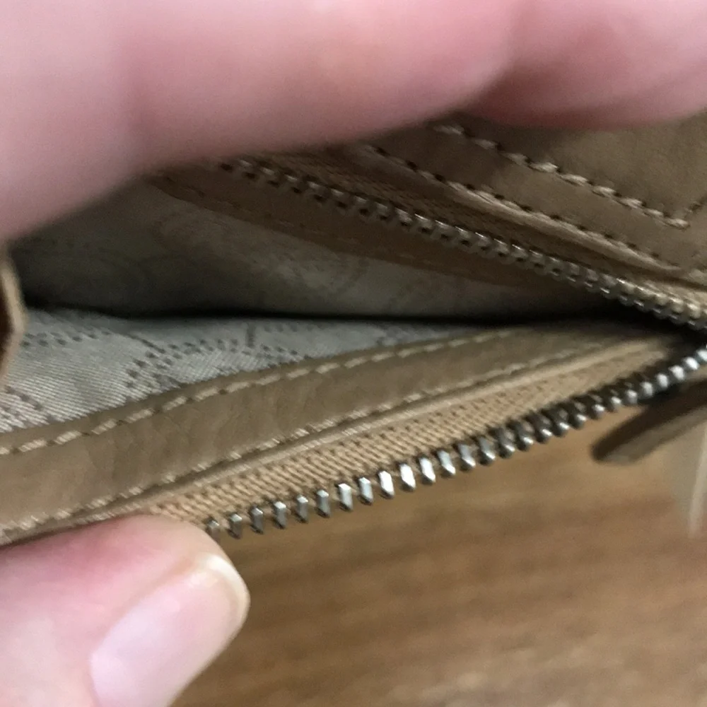 Michael Kors Jet Set Turnlock Tan Compact Wallet